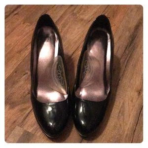 Gently used black heels